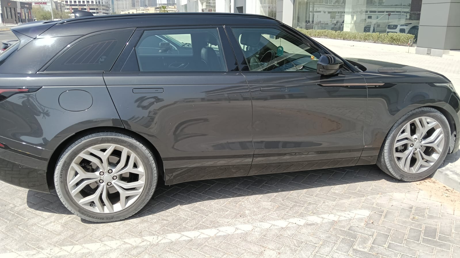 Dark Gray Land Rover Range Rover Velar P250 Dynamic SE 2021